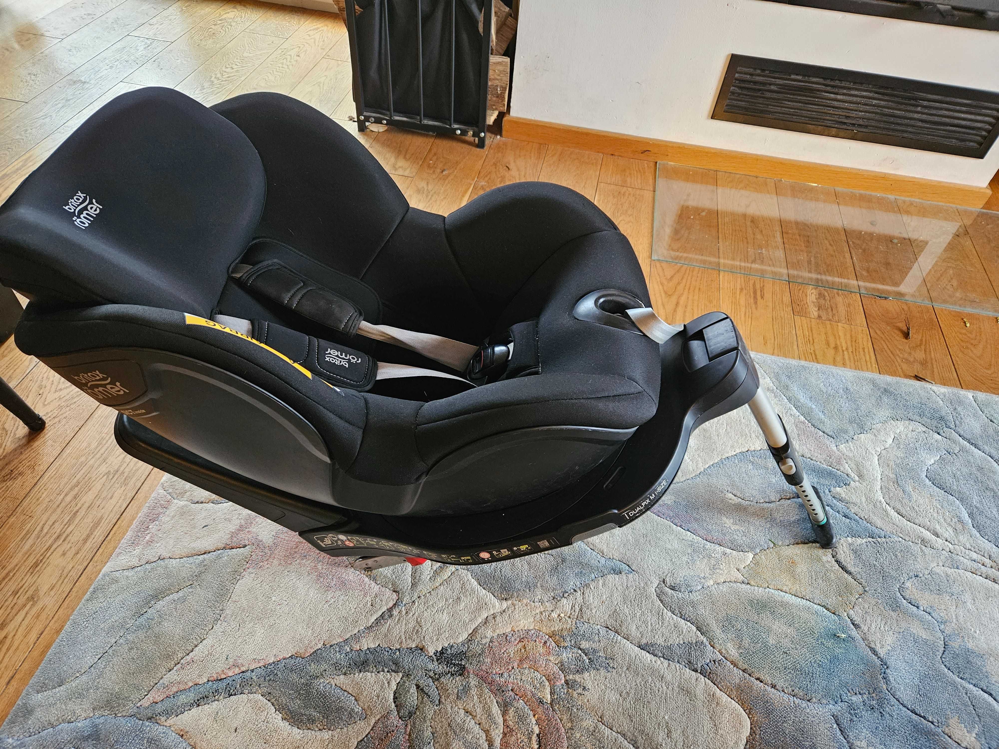 Fotelik Romer Britax Dualfix M i-size