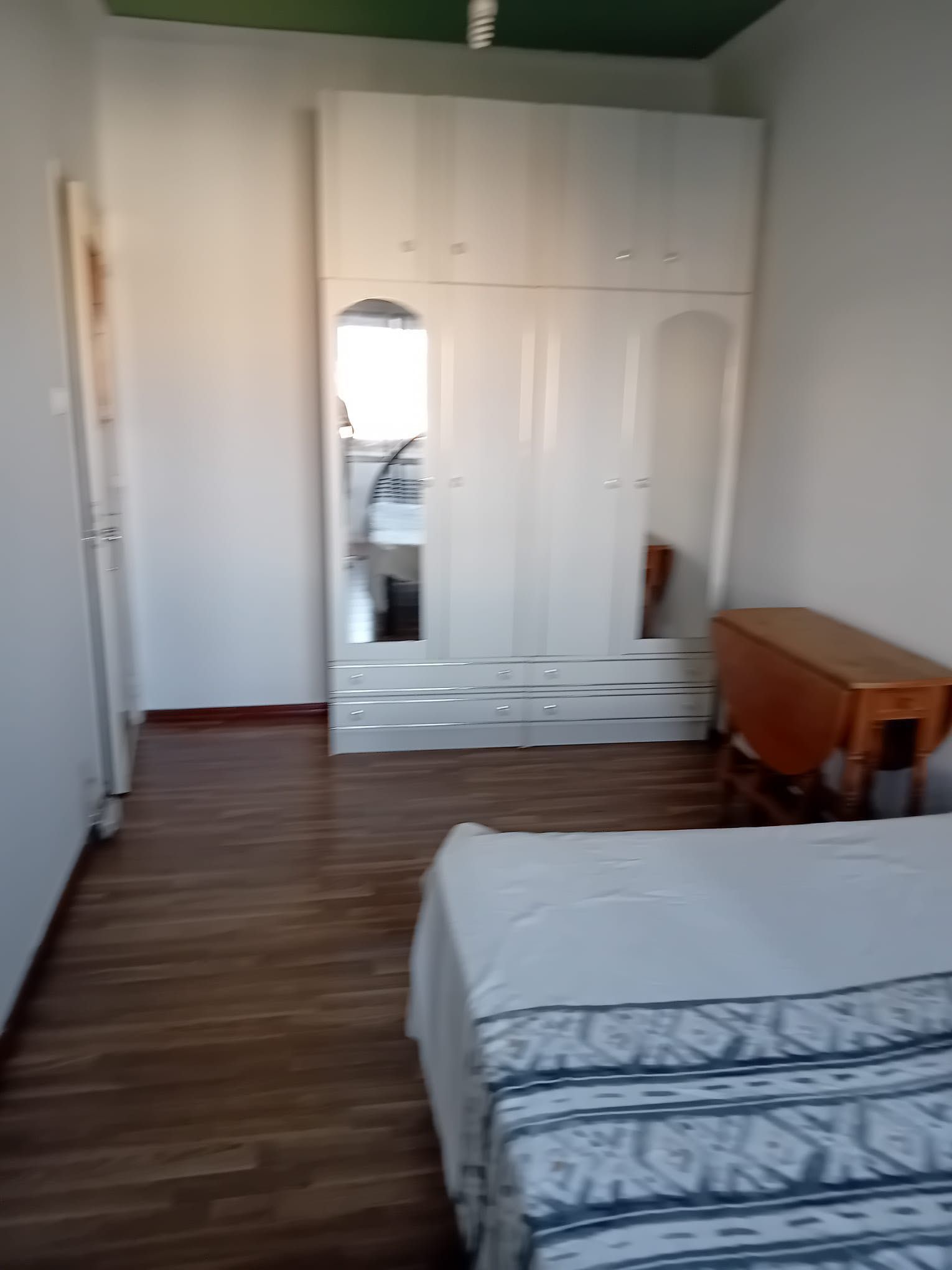 Quarto para mulher