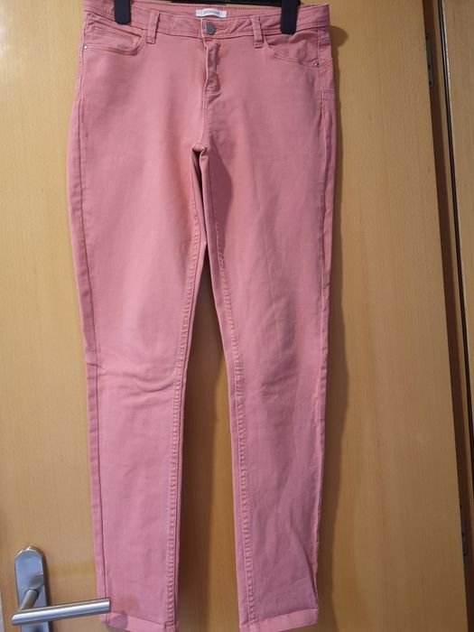 Calças várias - 36 e 38