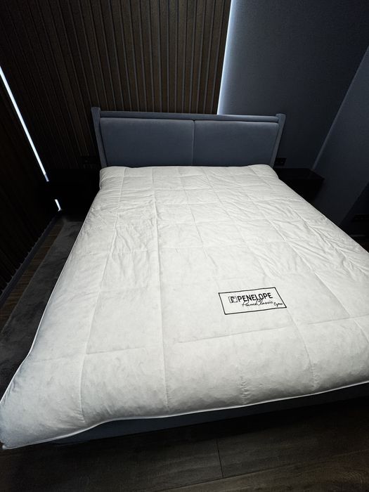 НОВЕ! Продам двоспальне велюрове ліжко + матрац Maxx Comfort + перина