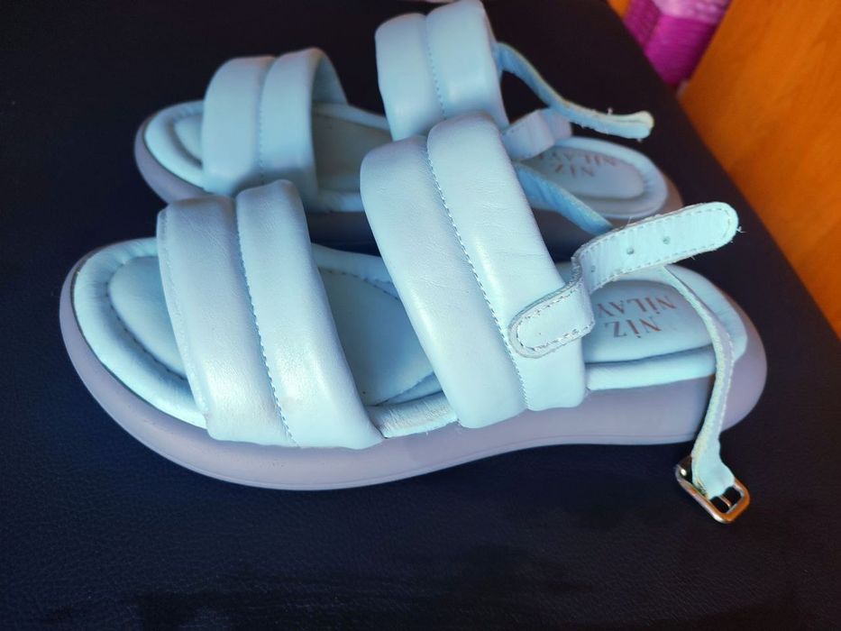 Босоніжки шкіряні жіночі 38 розмір