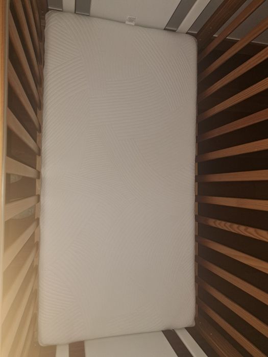 Berço e colchão novo