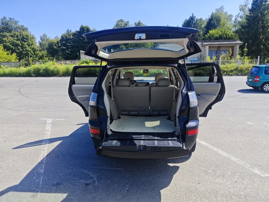 Mitsubishi Outlander 2 / 4x4 / 7 місць /