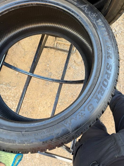 Шины БУ 245 45 R 19 Dunlop WinterSport 5 резина зима комплект