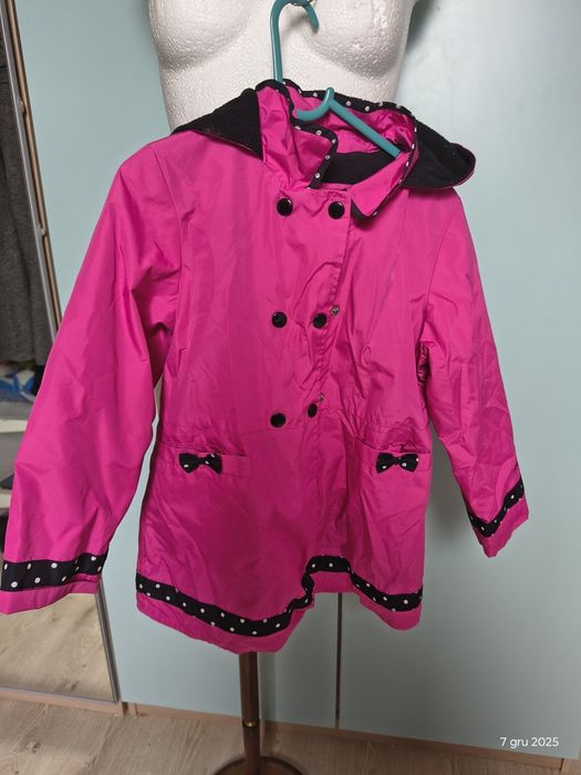 Płaszcz na 6 lat zadbany