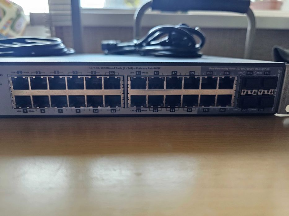 Управляемый  L3 коммутатор HP J9145A 2910al-24G Procurve Switch