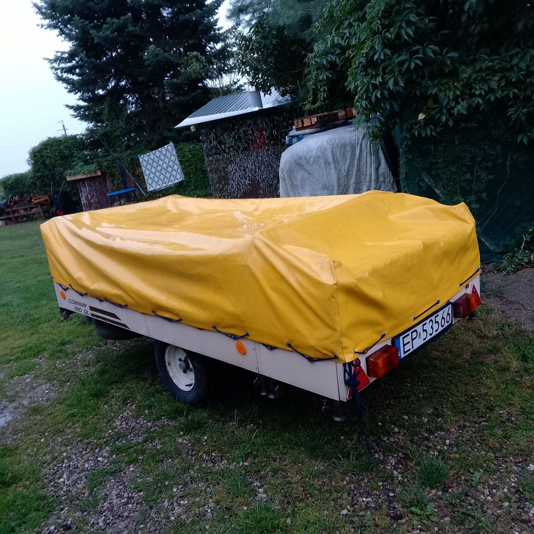 Kemping namiot przyczepa