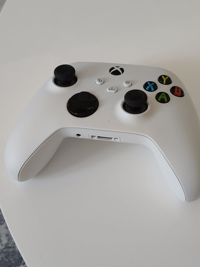 Zamienię nową  Konsole Xbox series S 1 TB  na gwarancji na X series  X