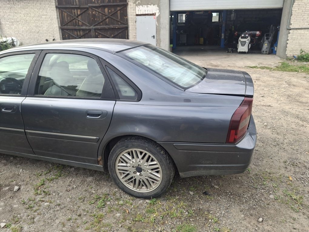 Volvo s80 2.4 d5 z przeznaczeniem na części