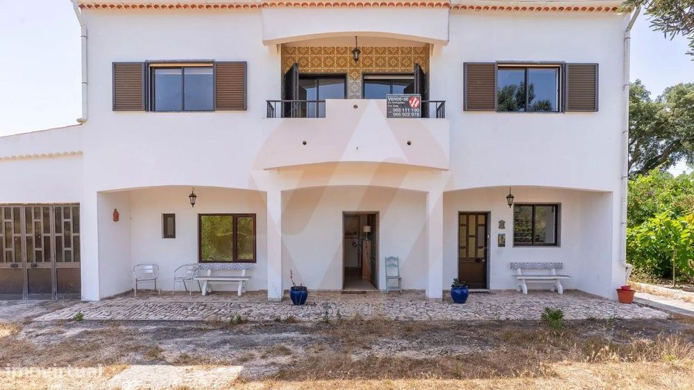 Moradia T5 Alfambras