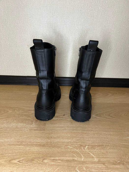 Женские кожаные ботинки / берцы. Демисезон. Размер 38