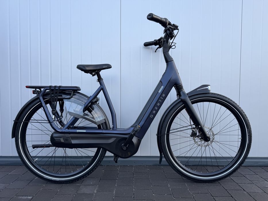 Rower elektryczny Gazelle Avignon C8 HMB Midnight Bkue Mat