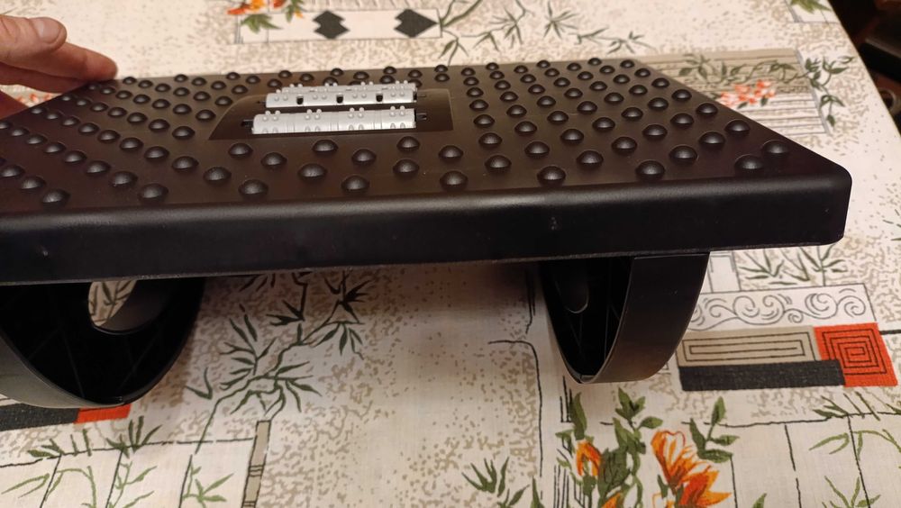 Підставка для ніг, масажер