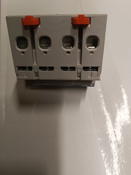 Wyłącznik różnicowy Gewiss