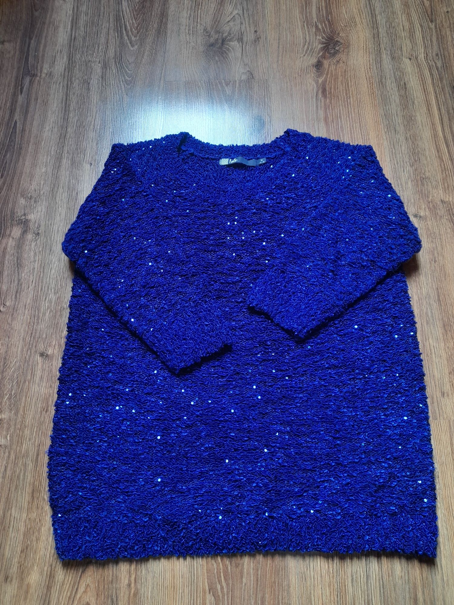 Niebieska błyszcząca bluzka sweter z cekinami M