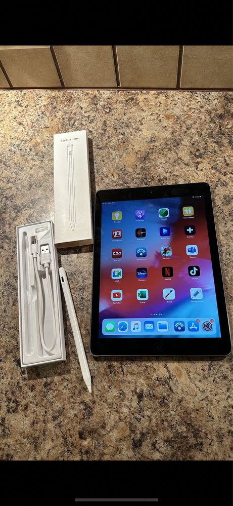 Tablet iPad Apple Retina - super stan
