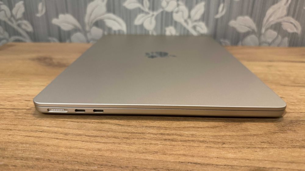  MacBook Air 13 2022 M2 16GB RAM 256GB SSD Starlight АКБ 100%