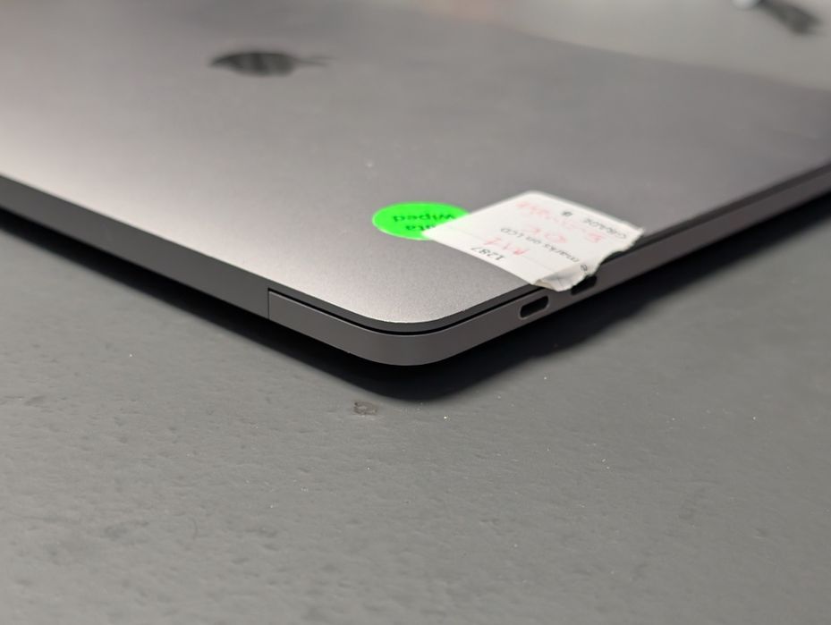 MacBook Pro 2020 M1 топкейс батарея A2338