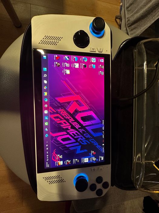 Ігрова консоль ASUS ROG Ally X 2023 1 TB + чохол і накладка