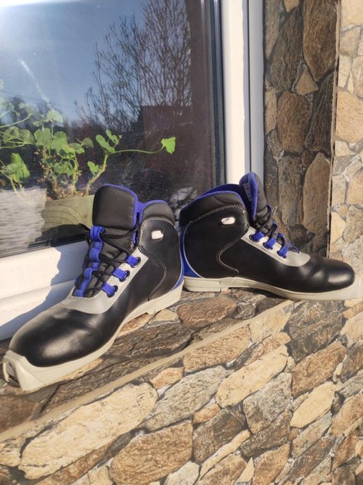 Buty do nart biegowych biegówki Fischer SNS roz 43