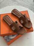 Klapki 37 skorzane skora naturalna nowe brazowe w stylu Hermes