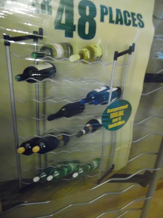 stojak na 48 butelek (wina  wody,,itd )