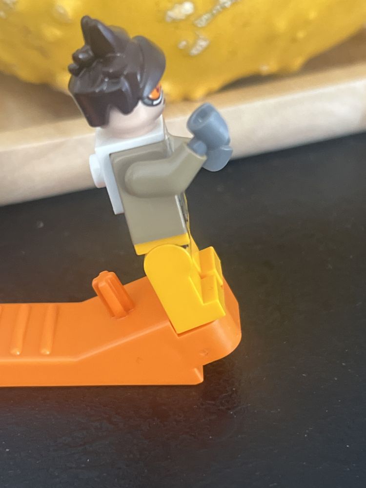 Minifigurka Lego - ow001 - Tracer