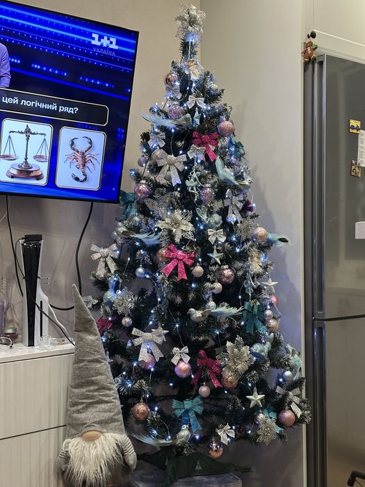 Ялинка з пвх зі штучним снігом, висота 1,8 м