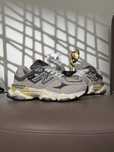 Женские кроссовки нью беланс гортекс New Balance 9060 Cordura GTX