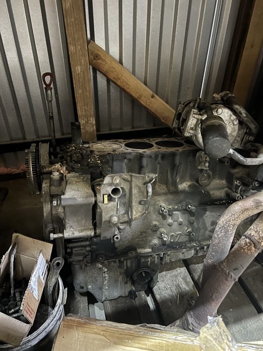 Двигун Mercedes W124 OM605 2.5 дизель голий без навісного