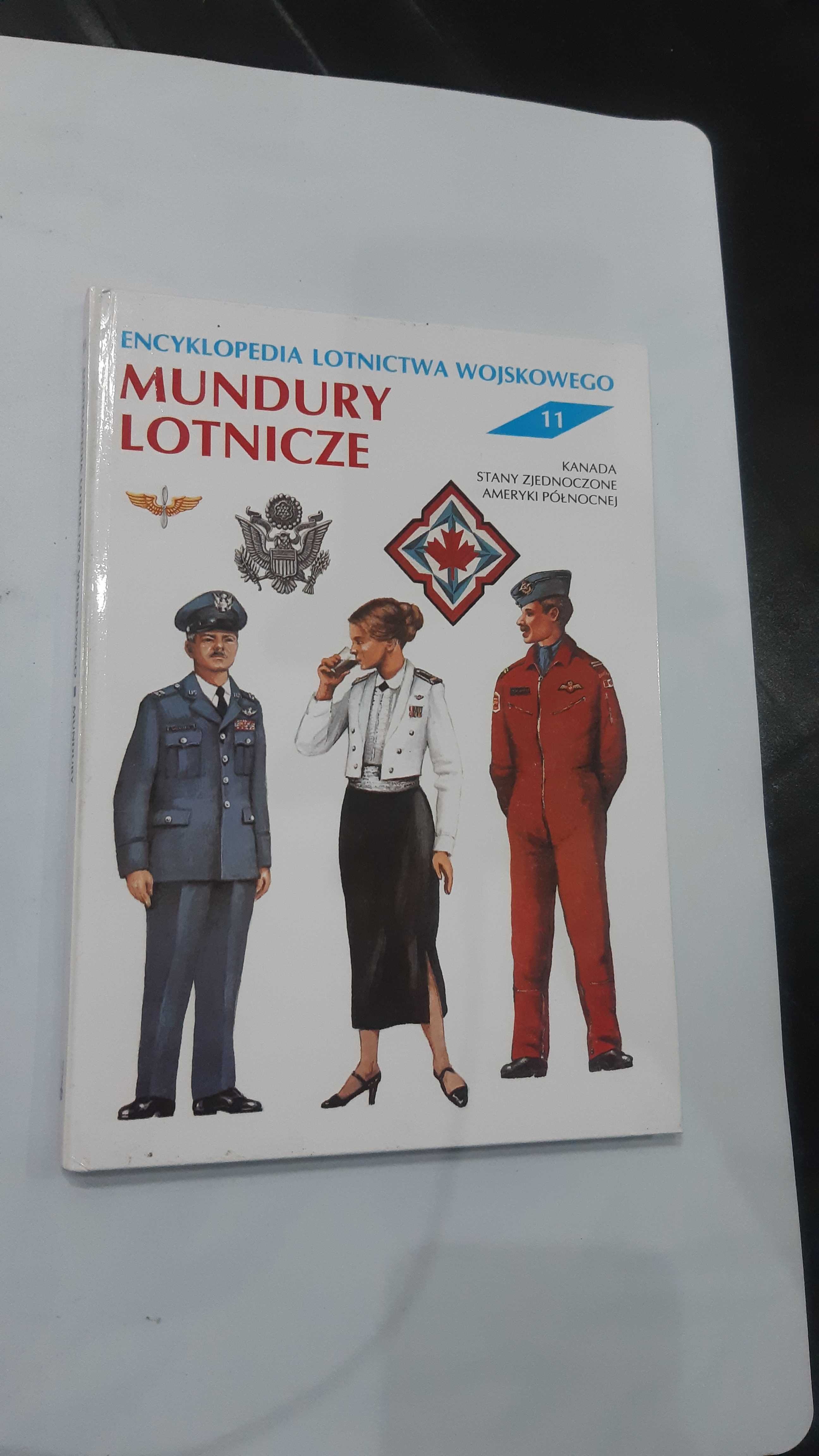 Mundury lotnicze  Encyklopedia lotnictwa wojskowego 11