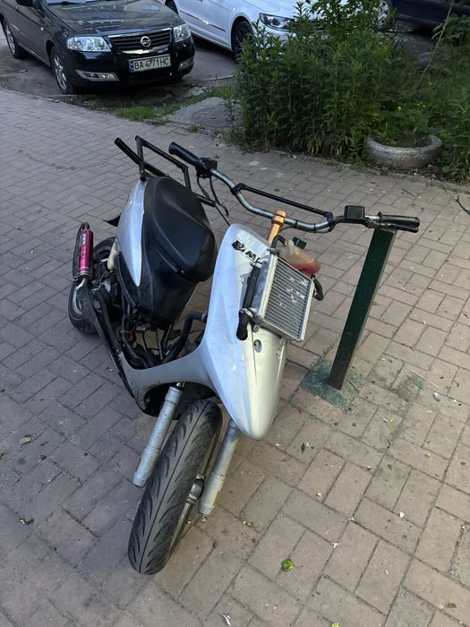 Yamaha Jog sa16 на Aerox ходовке