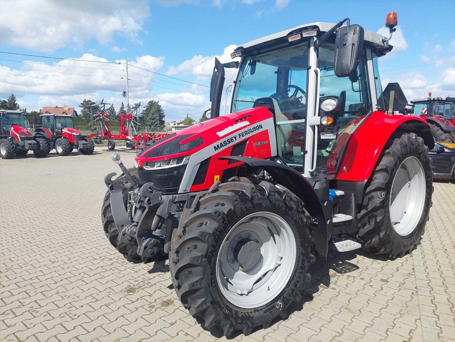 Massey Ferguson 5S.135 Efficient Dyna-6