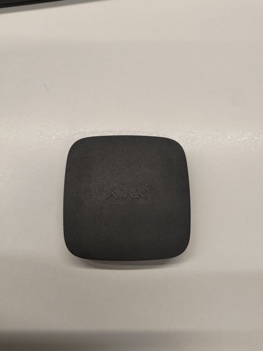Датчик контролю за затопленням приміщення водою AJAX IP 65