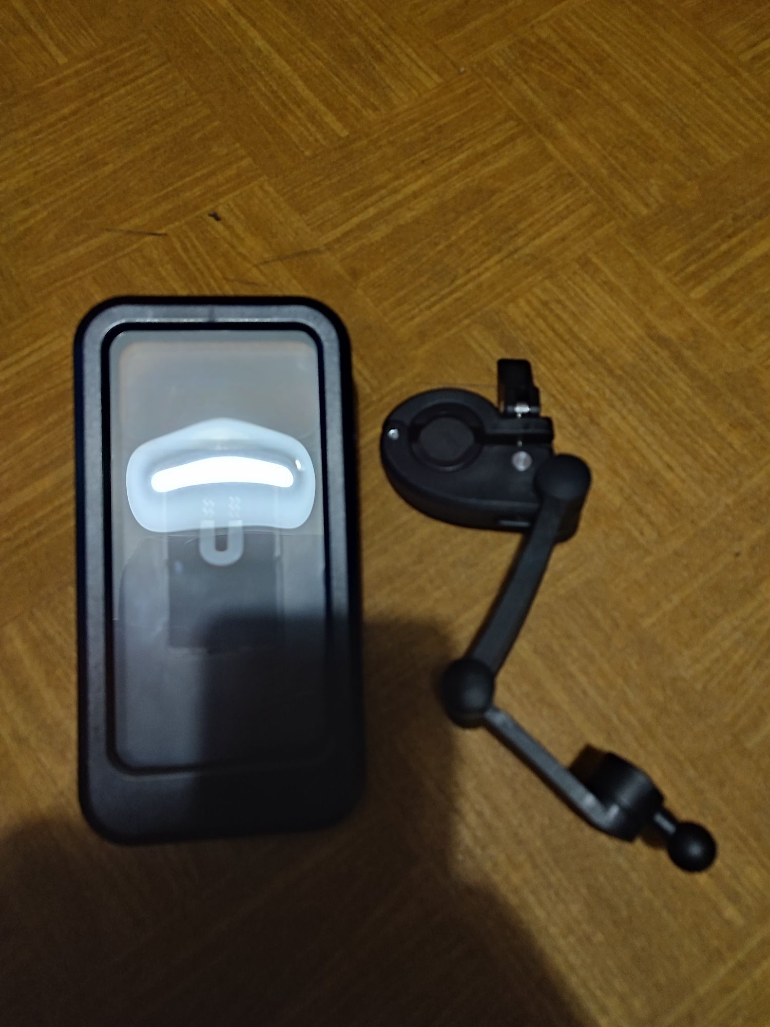 Etui na telefon 360