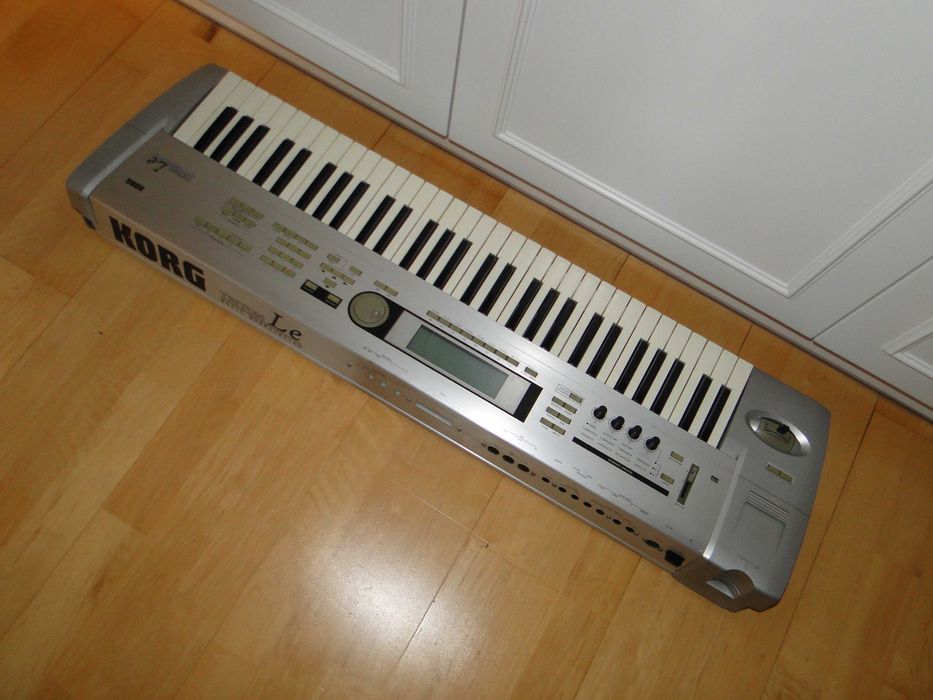 Zawodowy Syntezator Workstation KORG TRITON LE 61.Piękne Barwy.Okazja