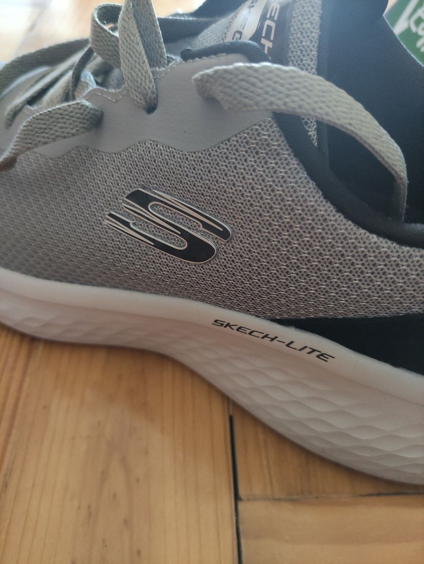 Sapatilhas Novas  Skechers