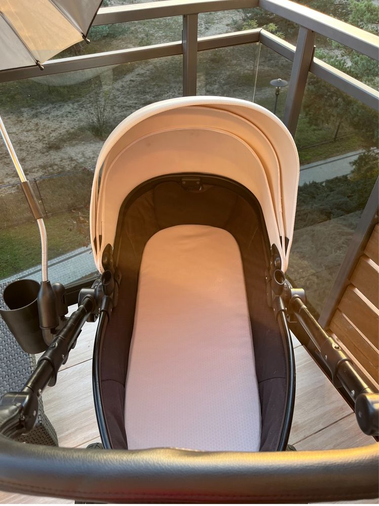 Wózek mima xari plus fotelik z bazą isofix