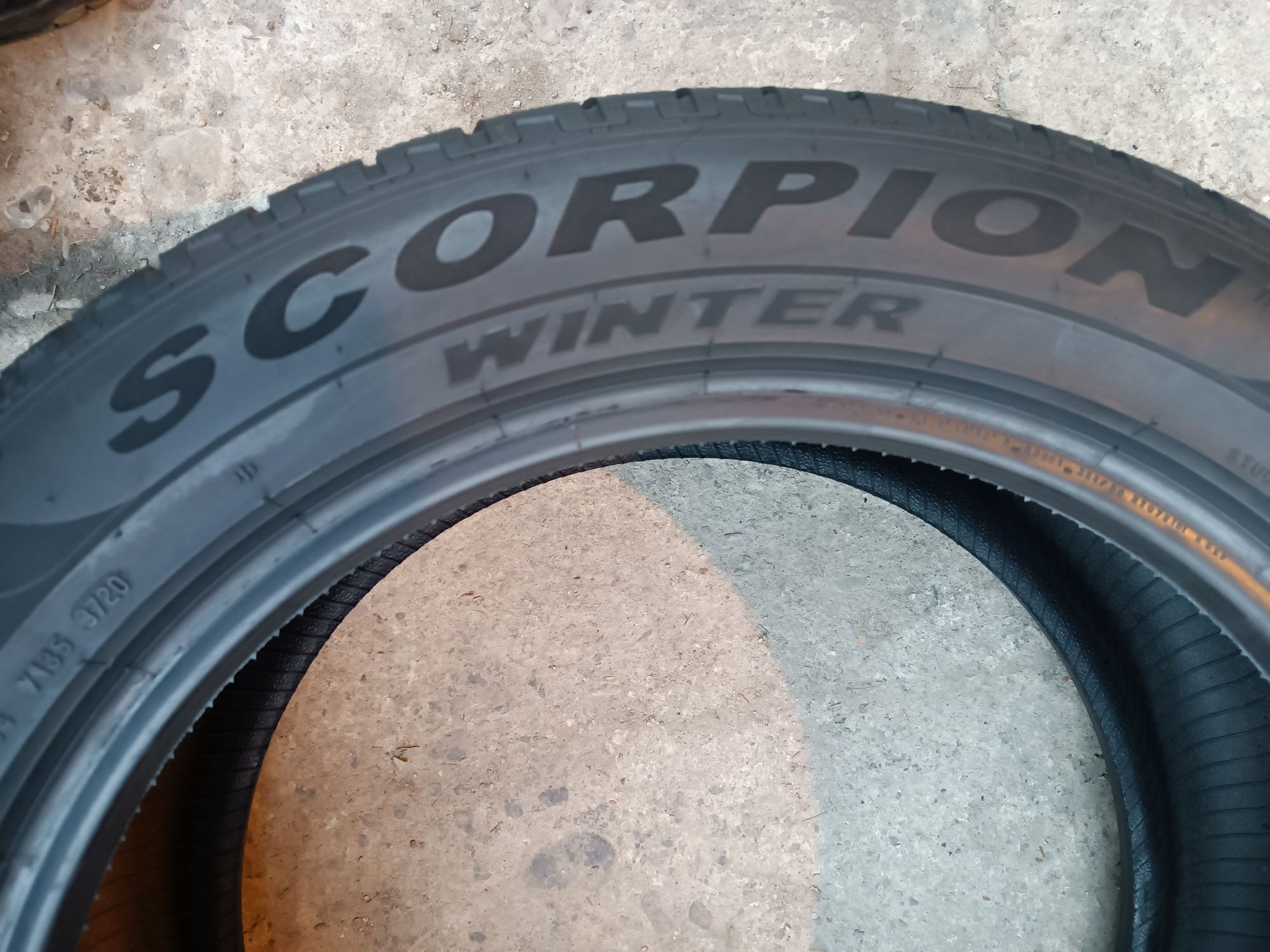 Sprzedam Oponę Pirreli 2x255/50 r19 2x235/55 r19