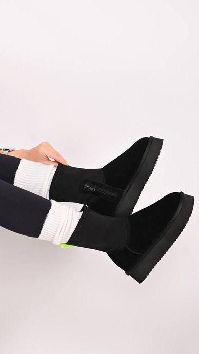 Уггі жіночі чорні