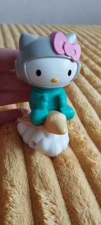 Figurka Hello Kitty MacDonalds 
Z 2016 roku