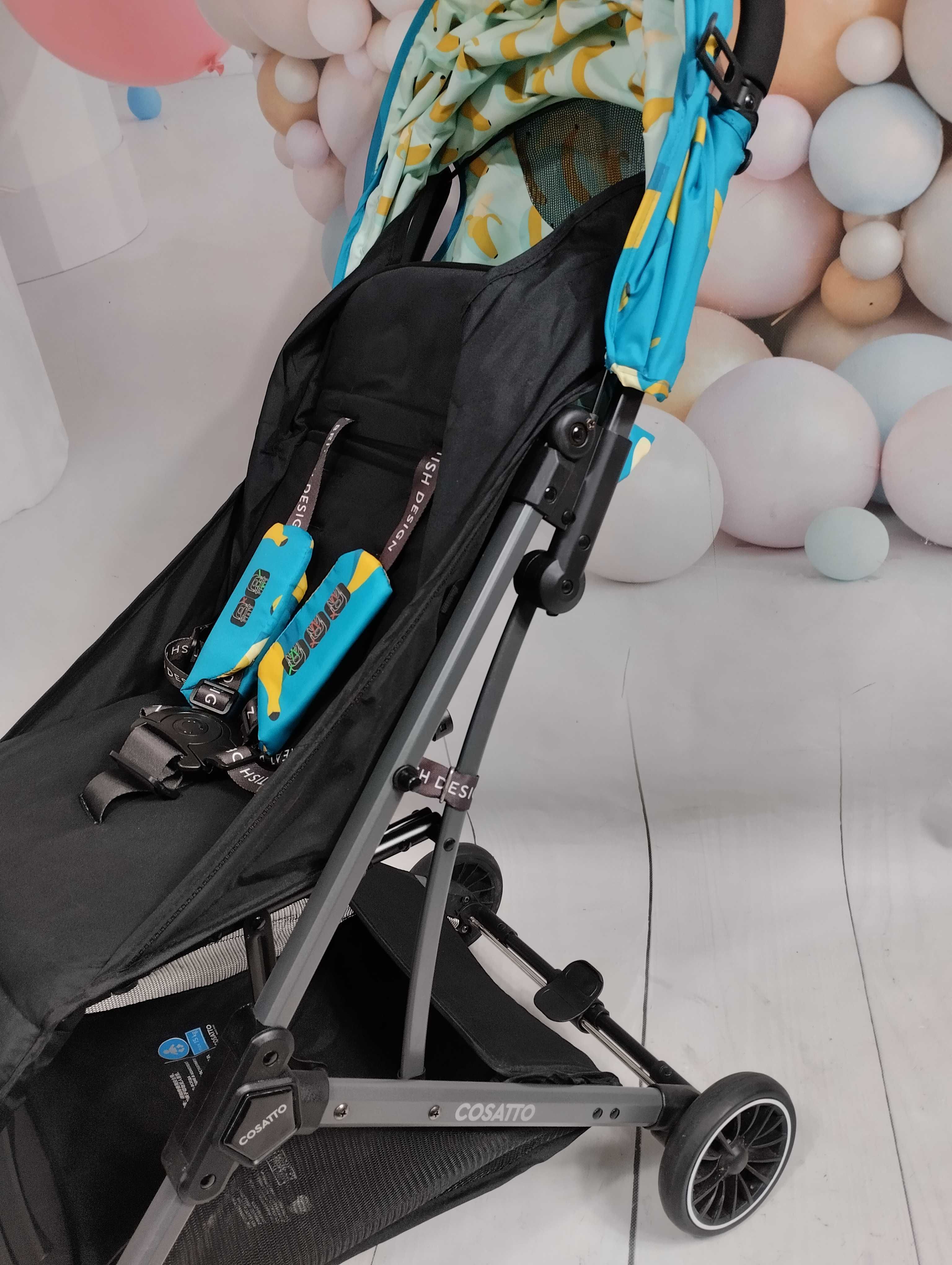Cosatto Uwu Mix Go Bananas wózek spacerowy spacerówka lekka walizka