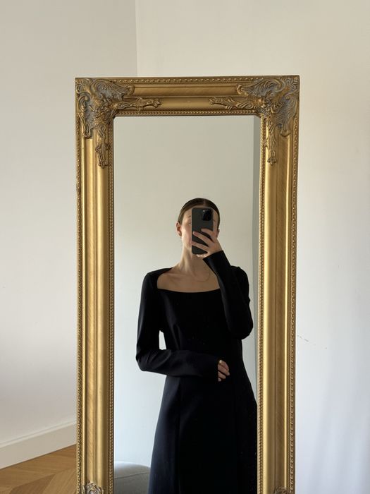 COS czarna sukienka z długim rękawem długa rozkloszowana S 36