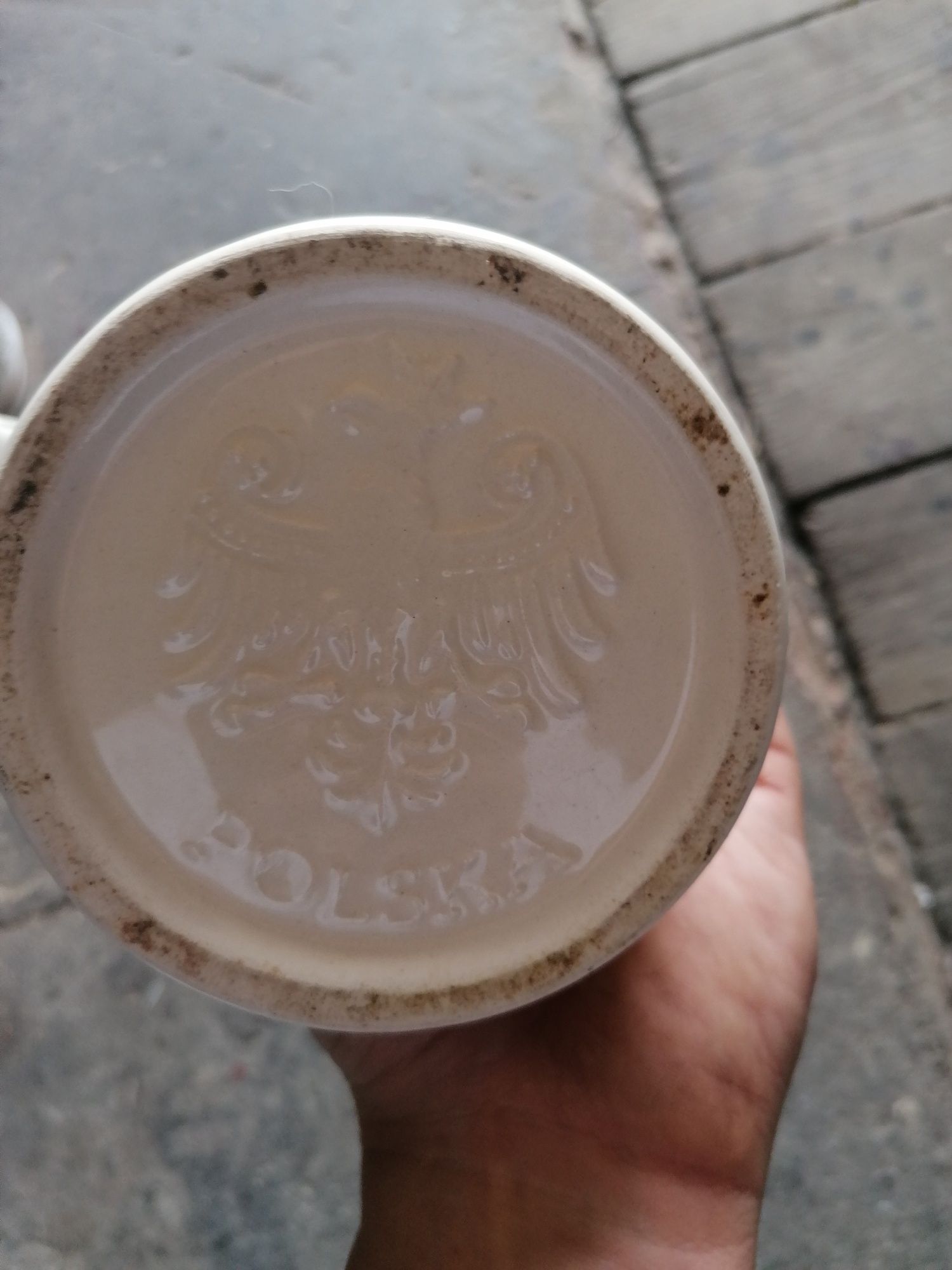Stare kufle ceramiczne