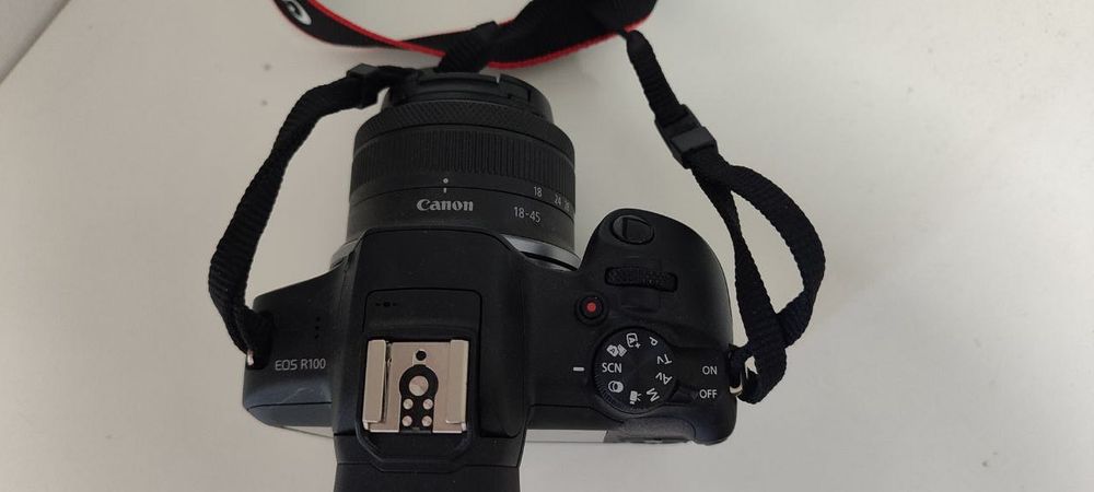 Продам Canon r 100 стан новий