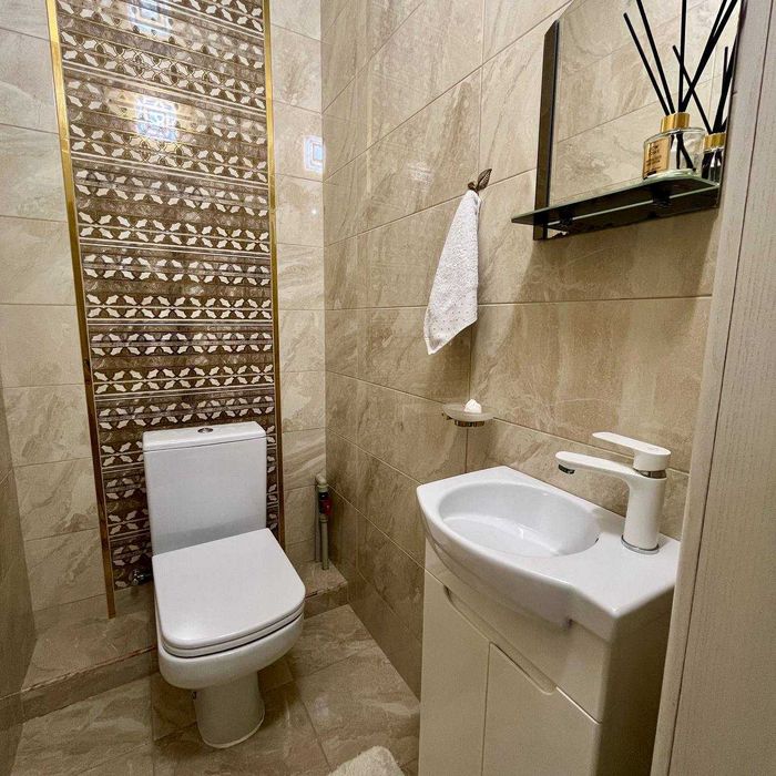 Продається шикарна 3-х кімнатна квартира в центрі з ремонтом