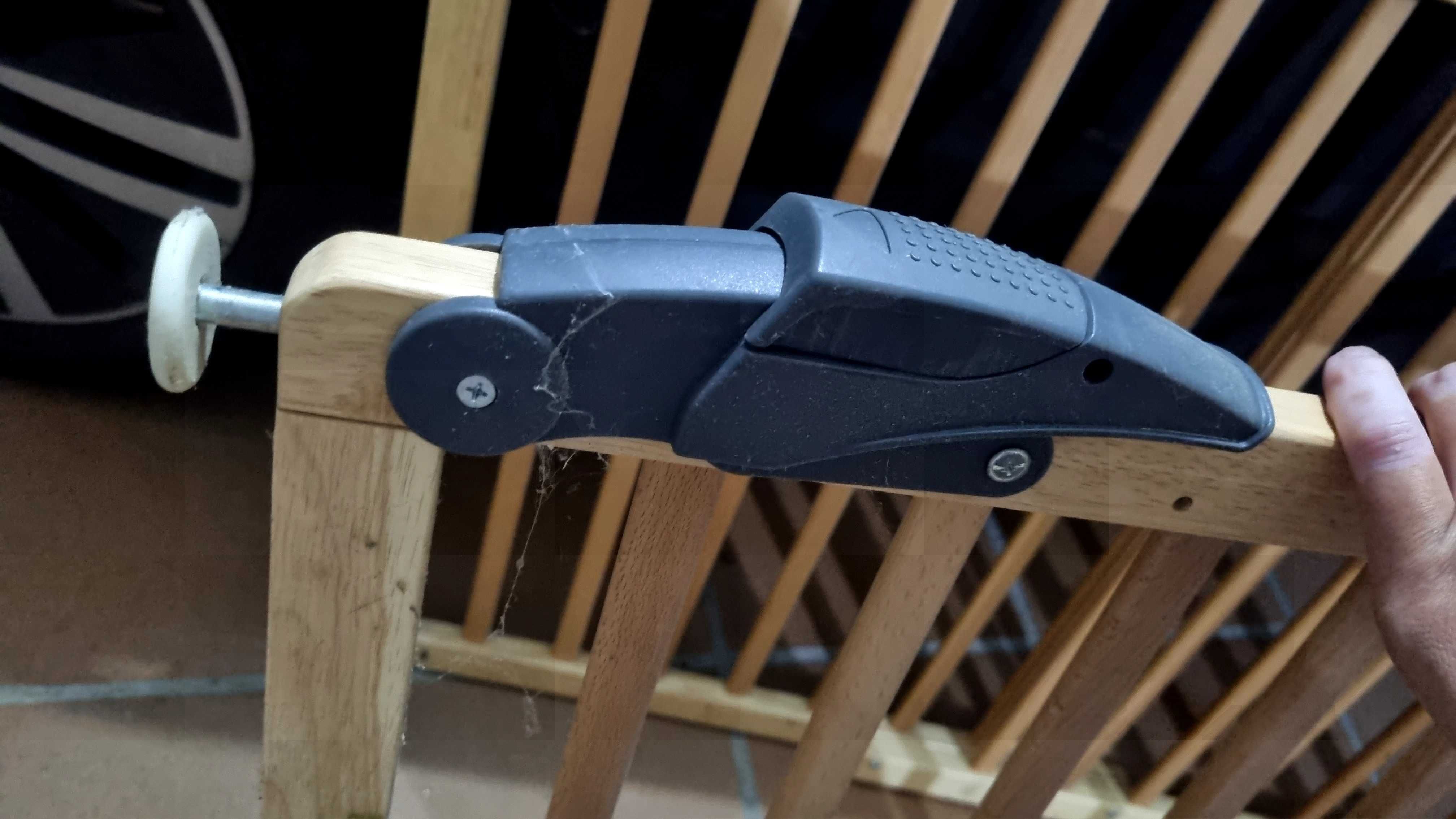 duas barreiras de proteção extensiveis (78,5 a 113,5 cm)