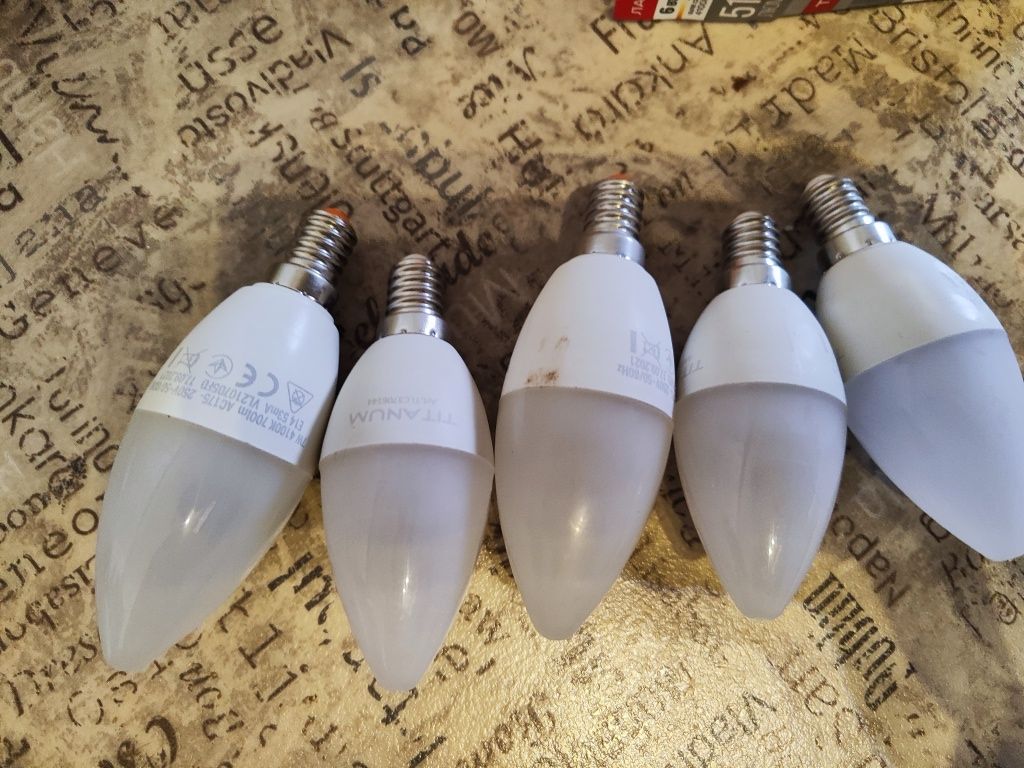 Нові лампочки, набор 100 грн
