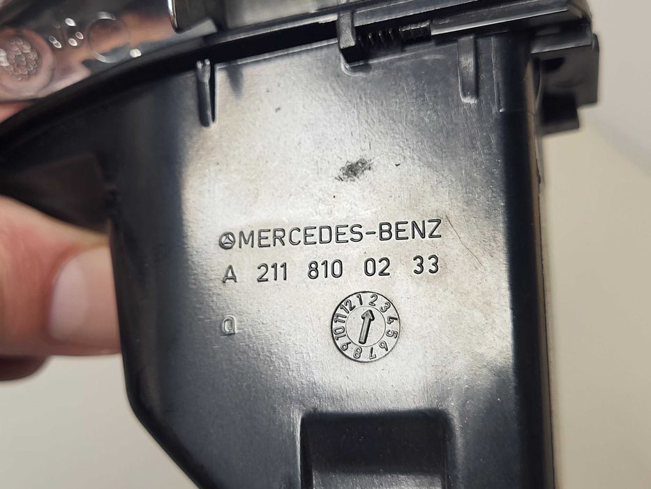 Cinzeiro traseiro esquerdo para Mercedes Classe E W211