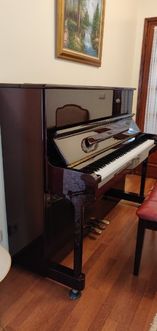 Vendo Piano Vertical Hyundai U-838N (Fabrico Coreano)